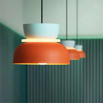 Suspension Moderne en Acrylique – Design Coloré avec Éclat Nordique