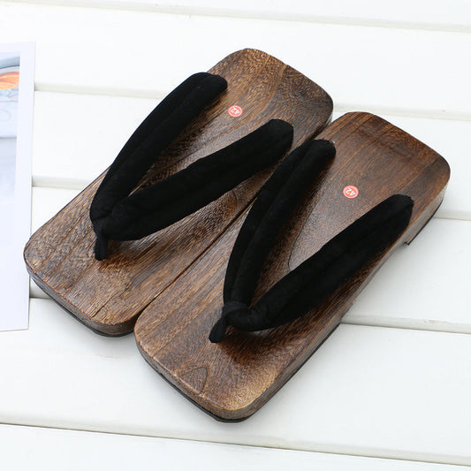 Tong japonaise en bois
