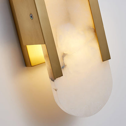 Applique Murale Melange Elongée en Albâtre - Design Élégant avec Détails en Laiton