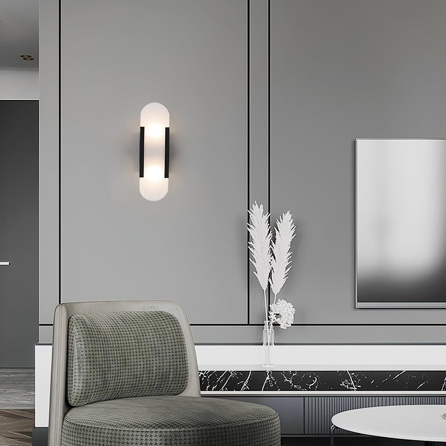 Applique Murale Melange Elongée en Albâtre - Design Élégant avec Détails en Laiton