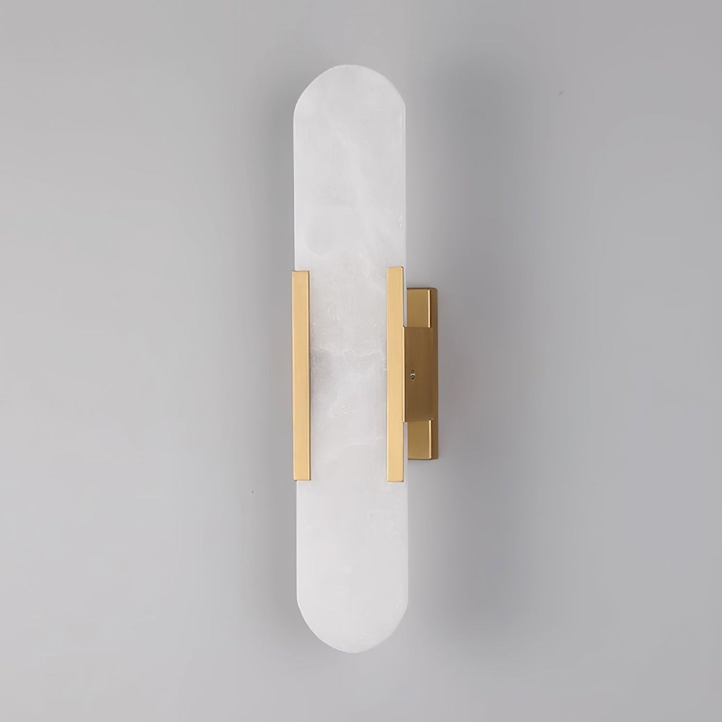 Applique Murale Melange Elongée en Albâtre - Design Élégant avec Détails en Laiton