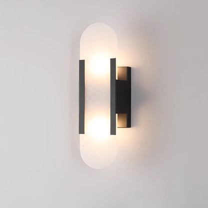 Applique Murale Melange Elongée en Albâtre - Design Élégant avec Détails en Laiton