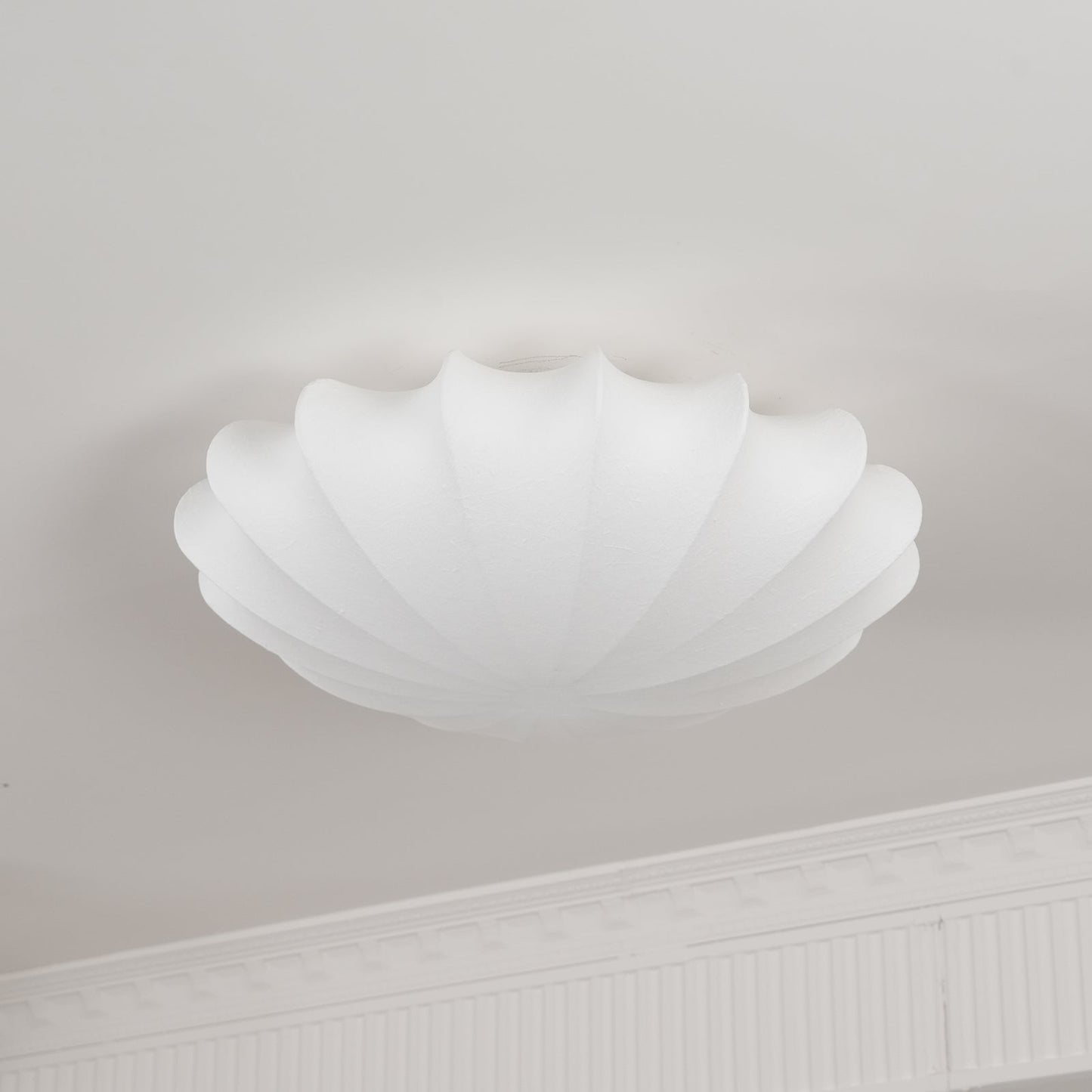 Plafonnier Design Inspiré des Coquillages - Éclairage Moderne en Métal et Polymères