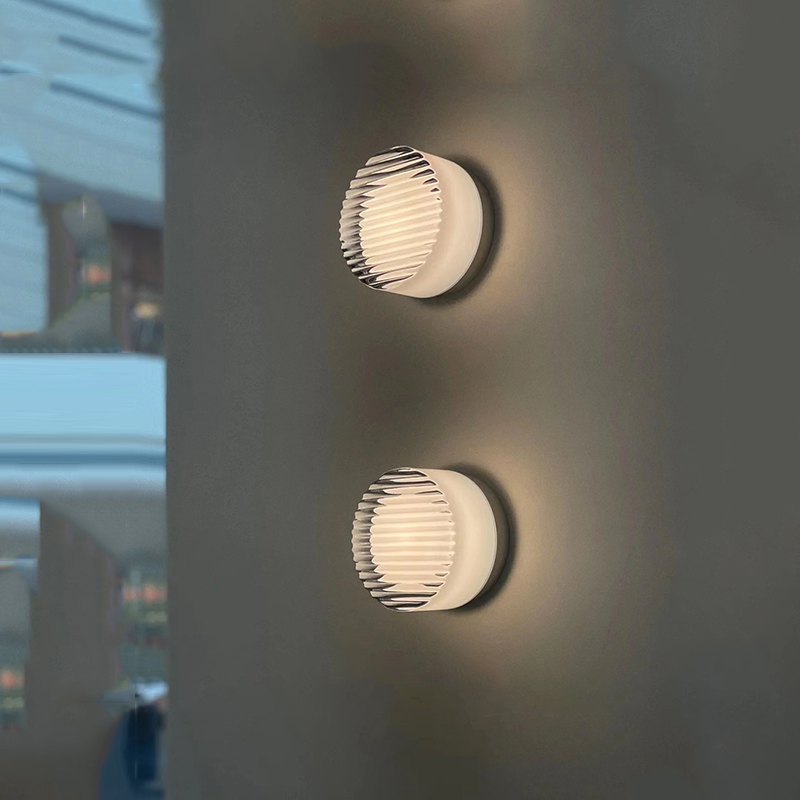 Applique Murale LED Moderne en Forme Ronde – Éclairage Doux avec Diffuseur en Verre Mylk pour Salon et Chambre