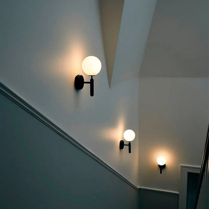 Applique Murale LED Moderne - Design Élégant et Énergie Efficace, Ajustable, Métal, 20x32 cm