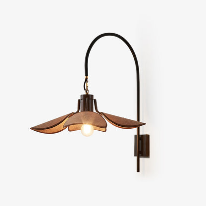Applique Petal Bloom – Lampe Murale Élégante en Forme de Pétales