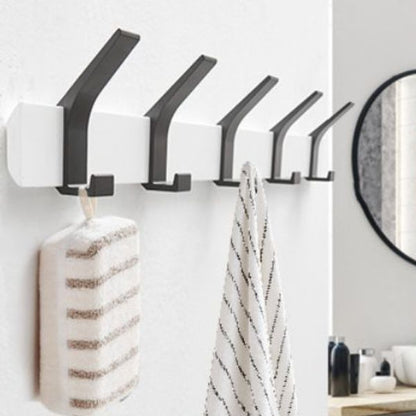 Porte manteau en bois blanc