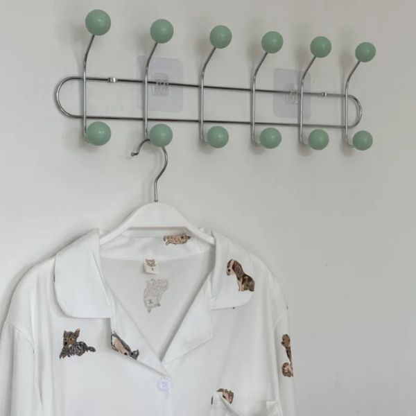 Porte manteau vintage boules vertes 6