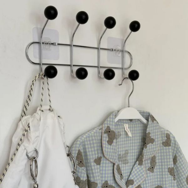 Porte manteau vintage boules noires