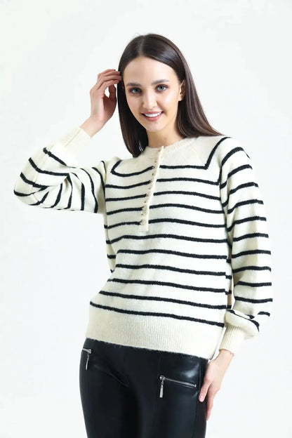 Pull rayé noir et blanc