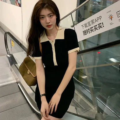 Robe polo noire-Old Money