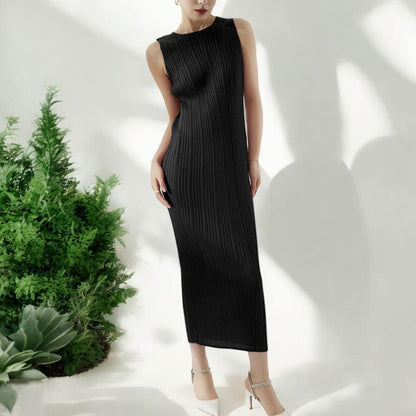 Robe longue plissée noire