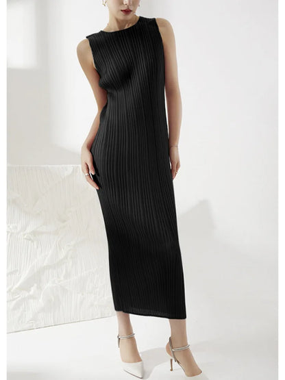 Robe longue plissée noire
