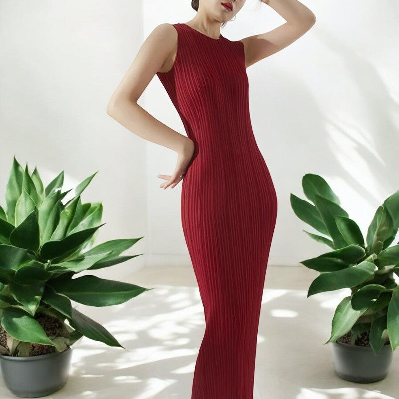 Robe longue plissée rouge