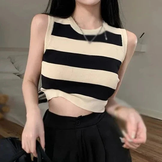 Crop top rayé noir et blanc