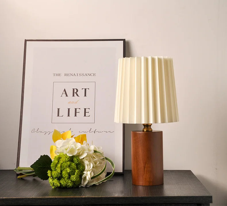 Lampe de Chevet Nordique Plissée en Bois