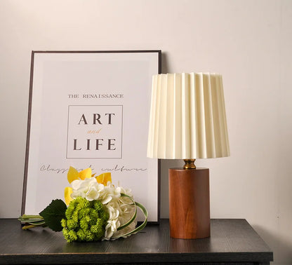 Lampe de Chevet Nordique Plissée en Bois