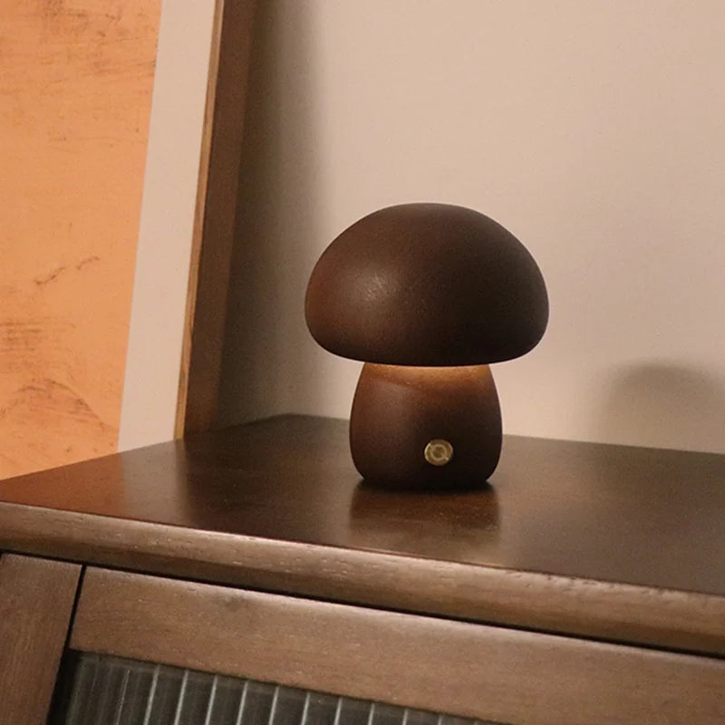 MushLume | Lampe en bois de champignon mystique