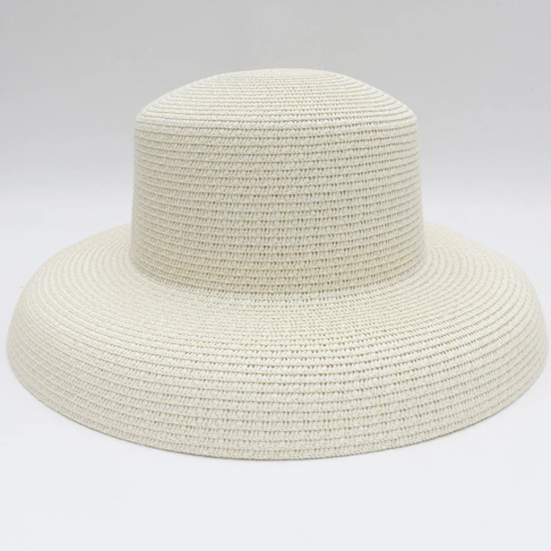 Chapeau de Paille à Large Bord – Forme Structurée Élancée