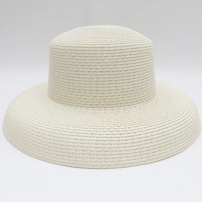 Chapeau de Paille à Large Bord – Forme Structurée Élancée