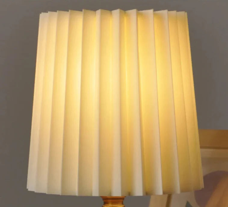 Lampe de Chevet Nordique Plissée en Bois