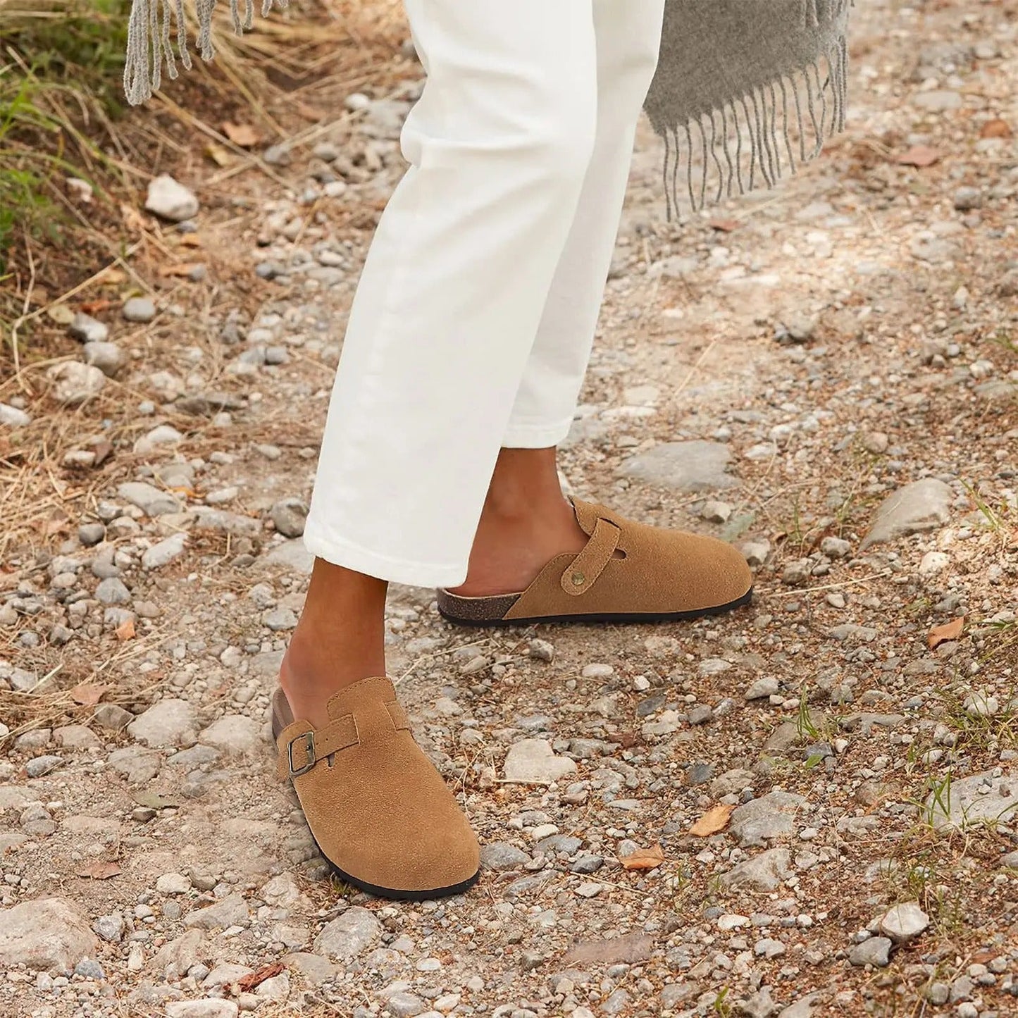 SUEDE Clog OLD MONEY