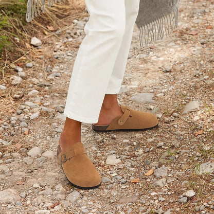 SUEDE Clog OLD MONEY