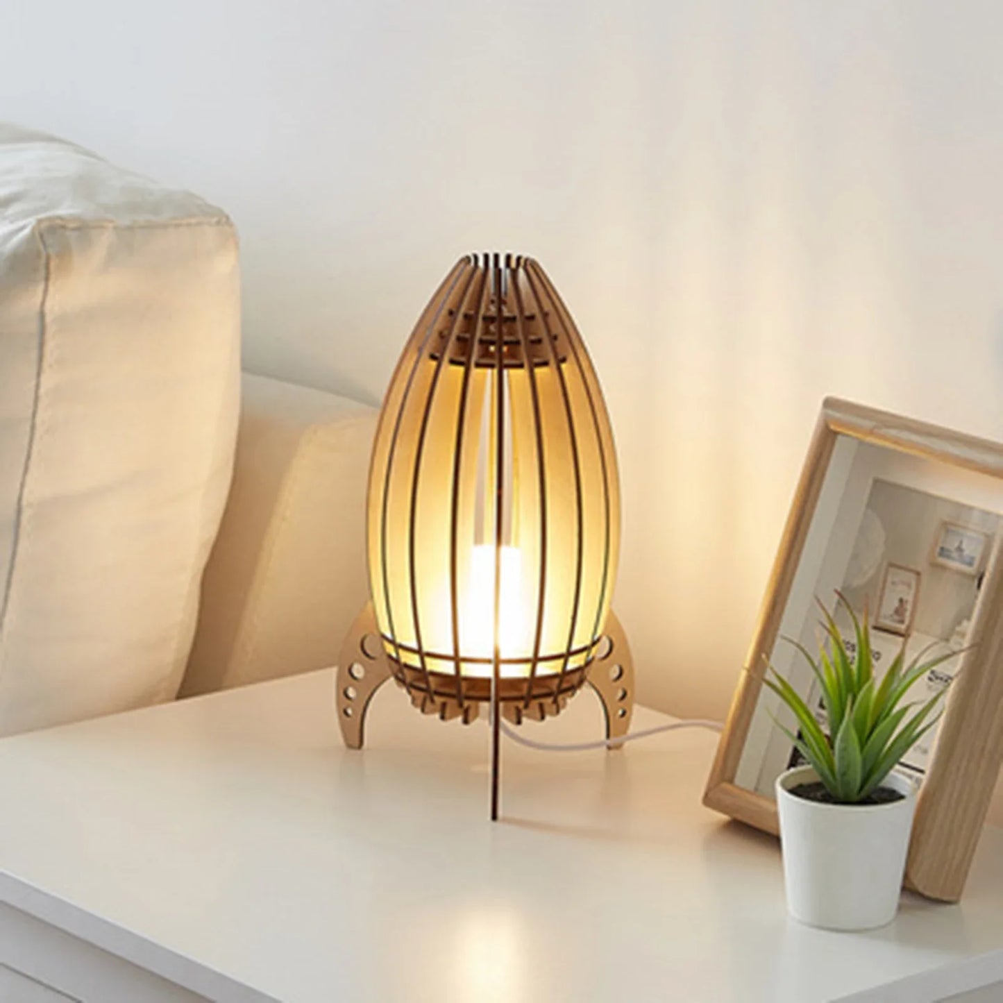 Lampe de Chevet Fusée en Bois