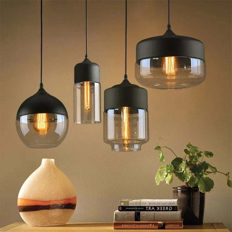 Suspension Noire avec Verre Ambré