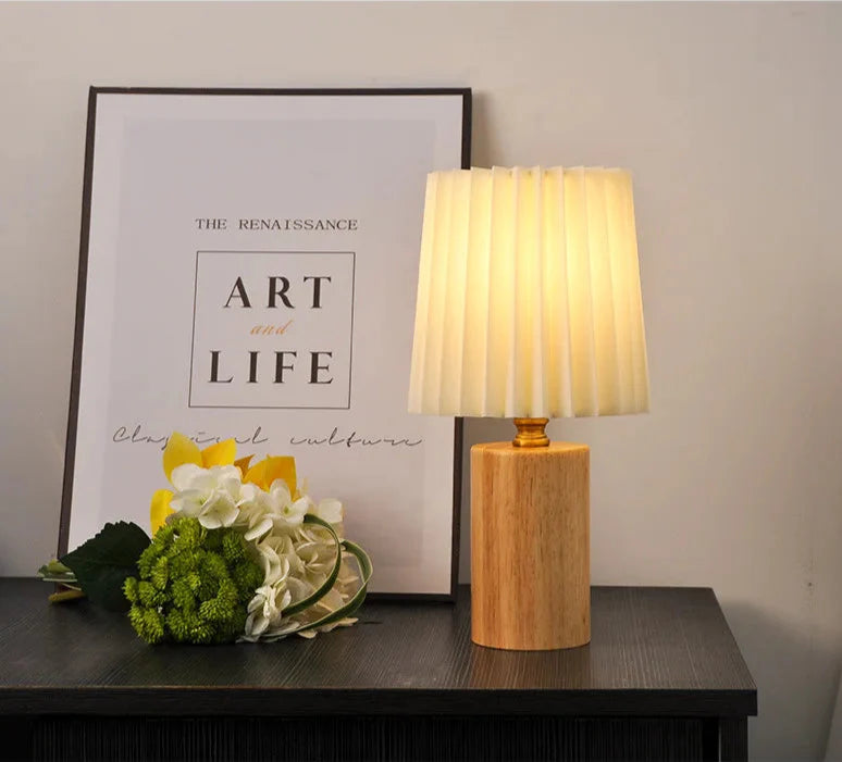 Lampe de Chevet Nordique Plissée en Bois