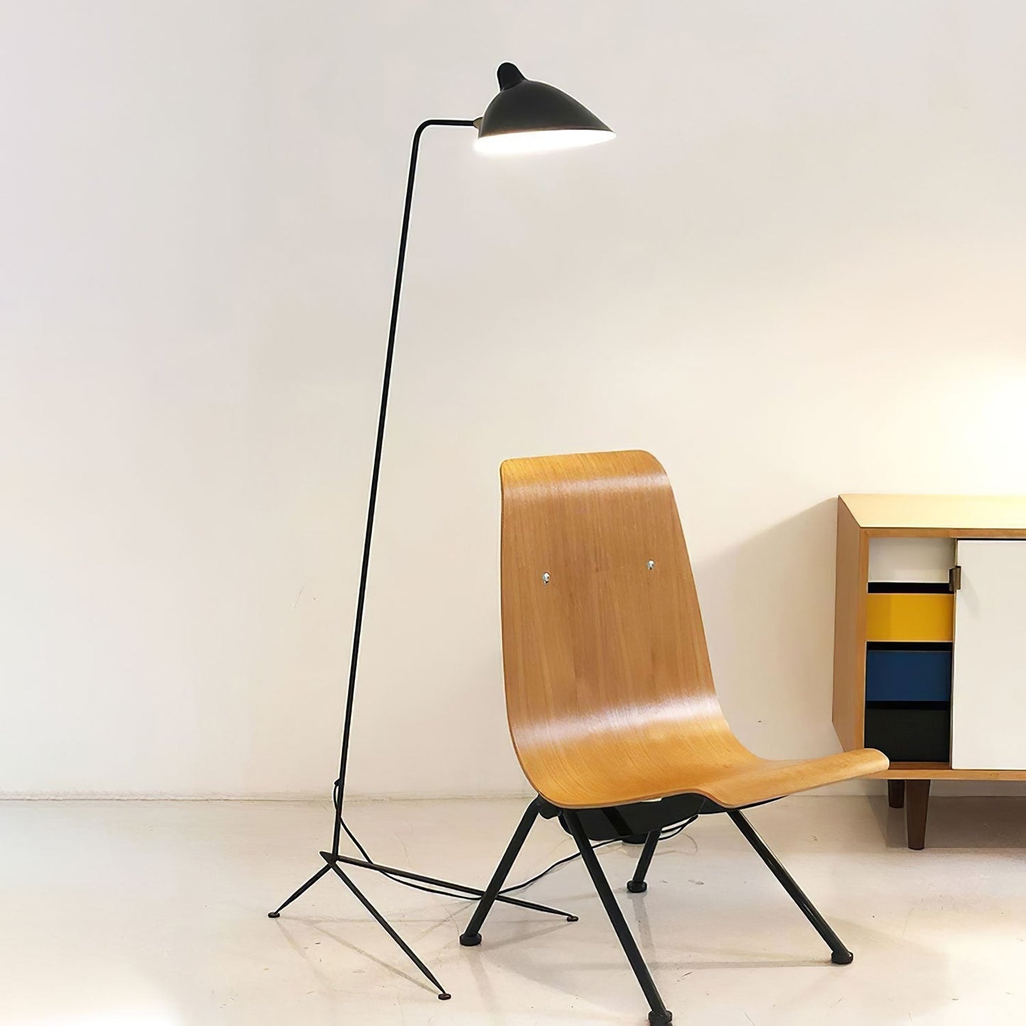 Lampe sur Pied à Trois Bras Mouille-Inspirée – Design Sculptural et Kinetique
