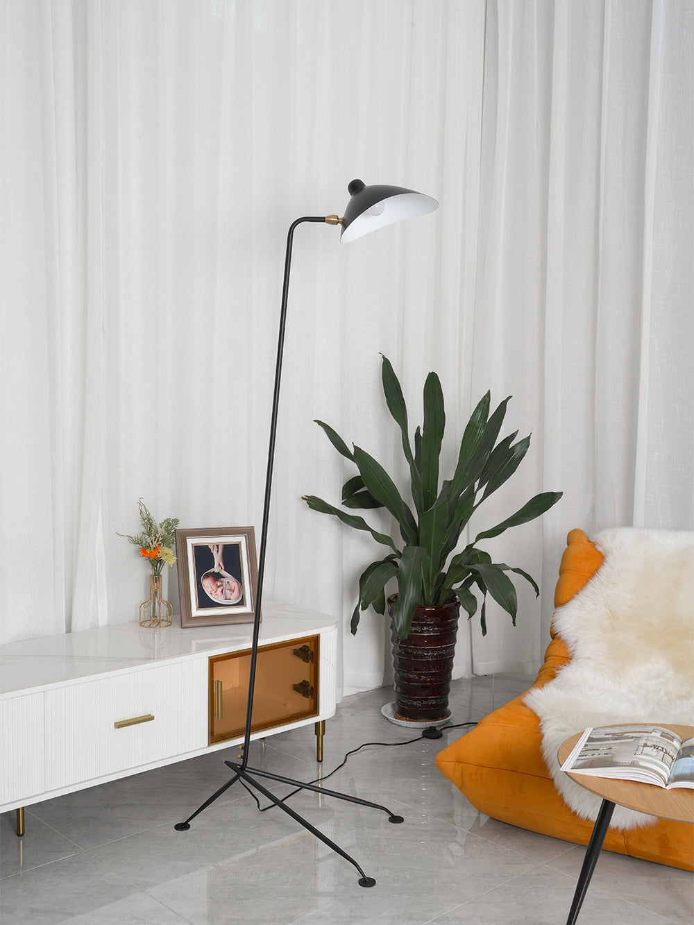 Lampe sur Pied à Trois Bras Mouille-Inspirée – Design Sculptural et Kinetique