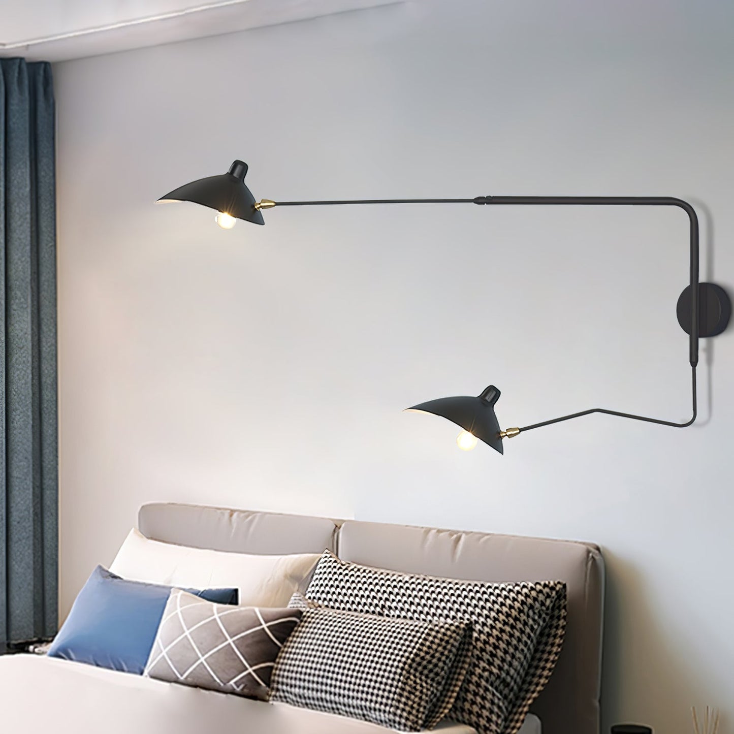 Applique Murale à Bras Unique Mouille-Inspirée – Design Moderne et Flexible