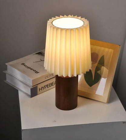 Lampe de Chevet Nordique Plissée en Bois