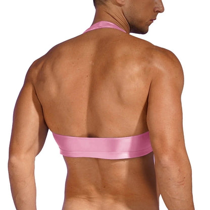 Crop top bodybuilder