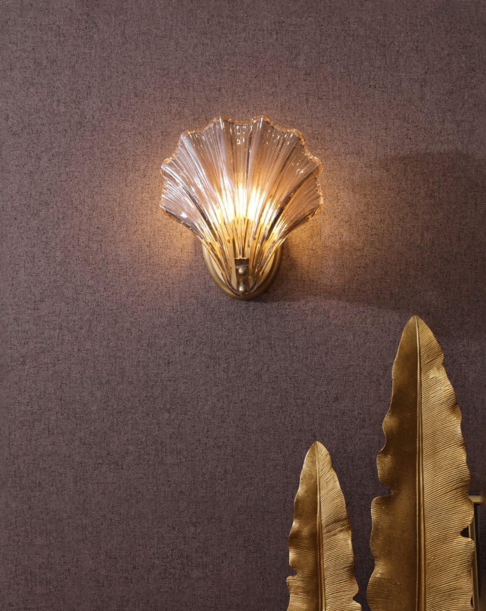 Applique Murale Design Coquillage en Laiton et Verre – Lampe LED Moderne