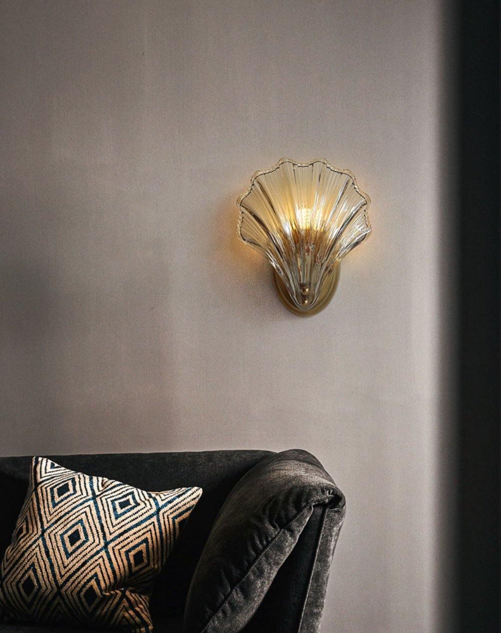 Applique Murale Design Coquillage en Laiton et Verre – Lampe LED Moderne