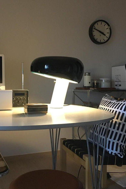 Lampe de Table StoneGlow en Marbre - Élégance Intemporelle et Design Moderne