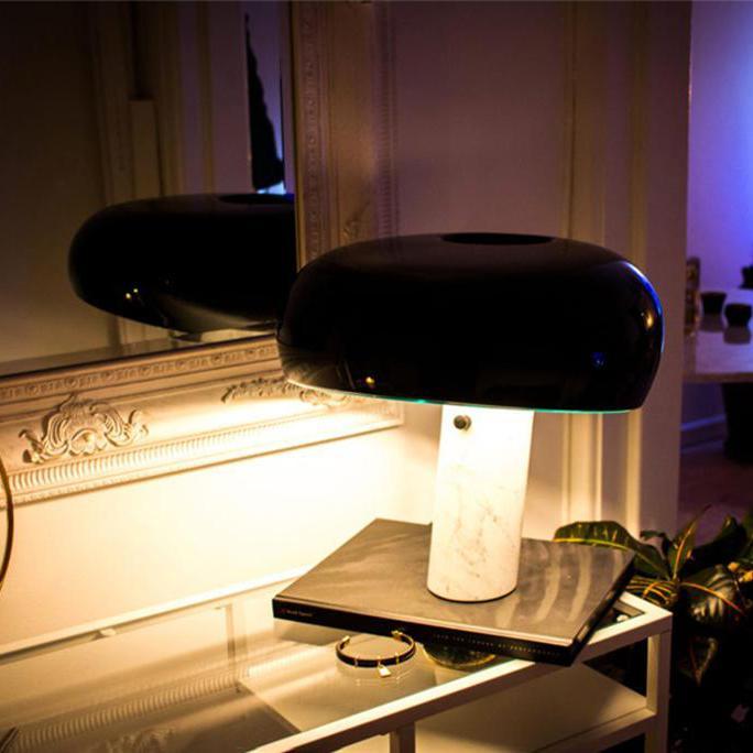 Lampe de Table StoneGlow en Marbre - Élégance Intemporelle et Design Moderne