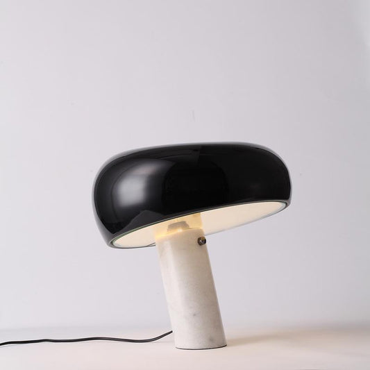 Lampe de Table StoneGlow en Marbre - Élégance Intemporelle et Design Moderne