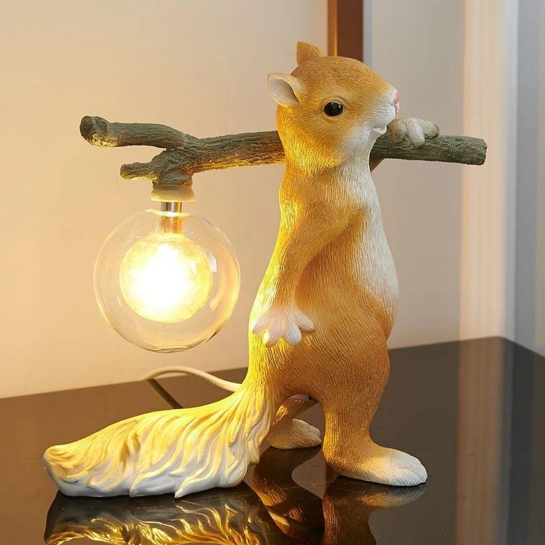 Lampe de Table Écureuil – Lampe Décorative LED avec Base en Résine et Verre