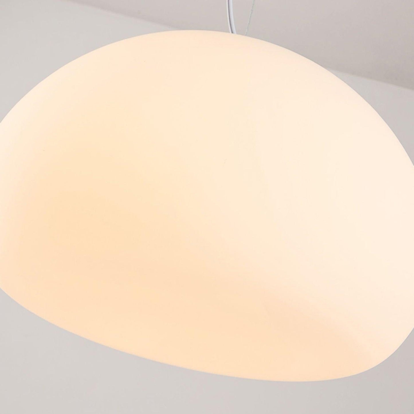 Suspension Steamed Bun - Éclairage Moderne en Verre pour Une Ambiance Chaleureuse
