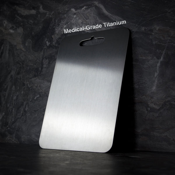 Planche à Découper PureTitan Board – Antibactérienne, Sans BPA, Ultra Durable et Facile à Nettoyer