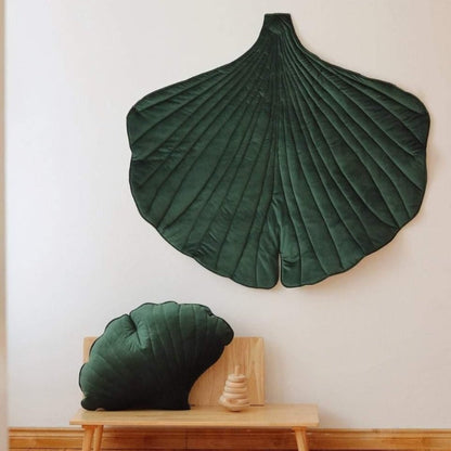 Tapis feuille en velours côtelé “Vert Ginkgo”
