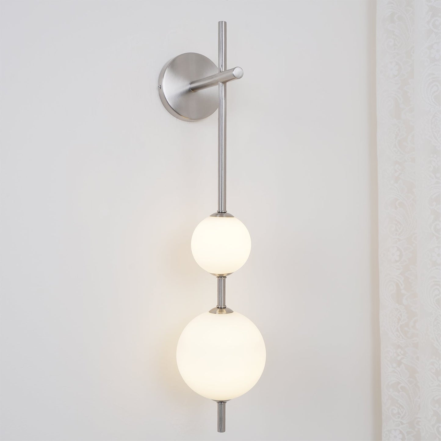 Applique Murale Verticale en Globe de Verre – Éclairage Élégant et Moderne