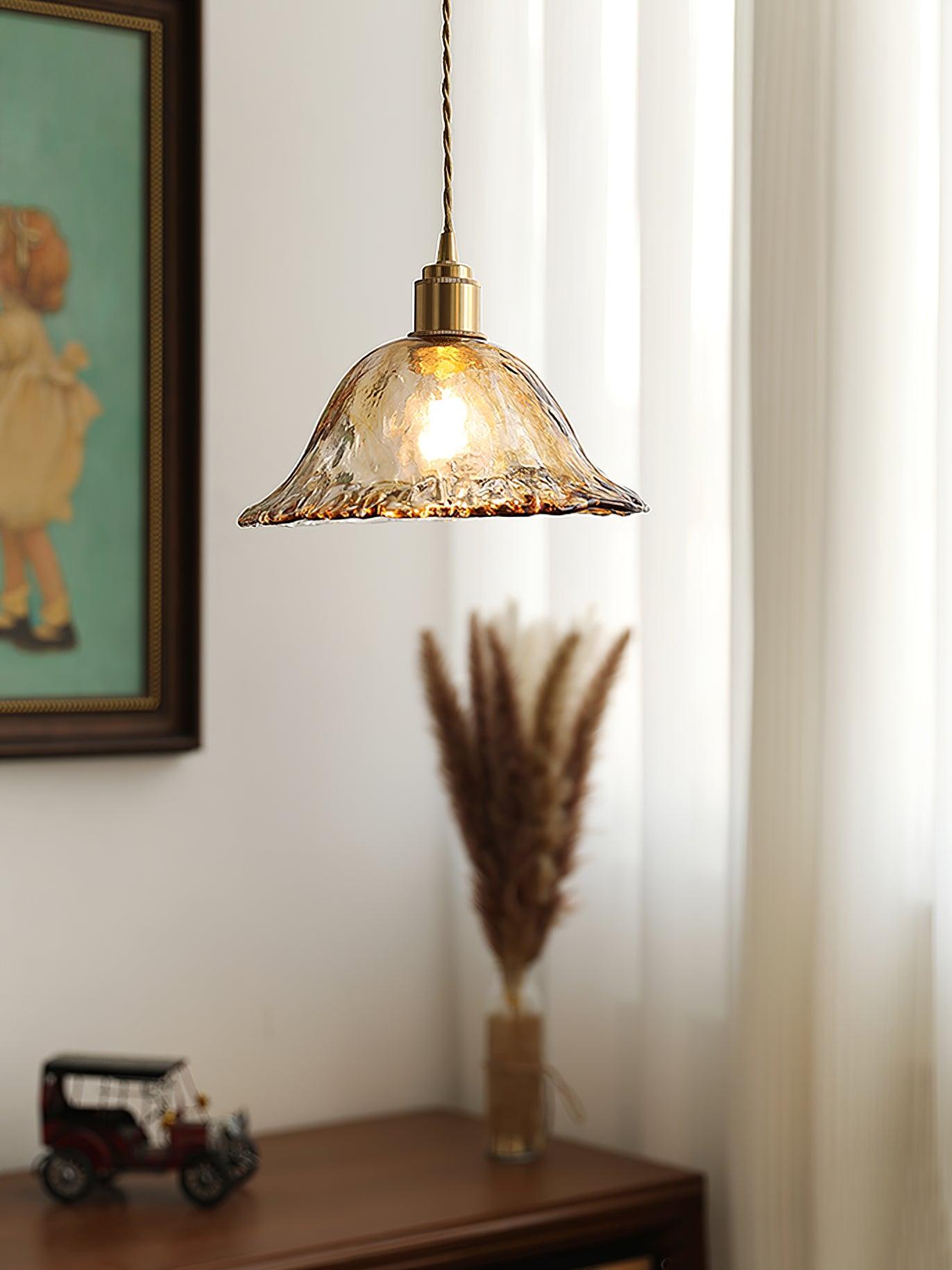 Suspended Vintage Brown Glass Pendant Light – Élégance Classique
