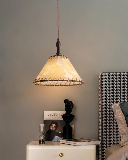 Suspension Bois et Tissu – Équilibre Naturel entre Élégance et Confort