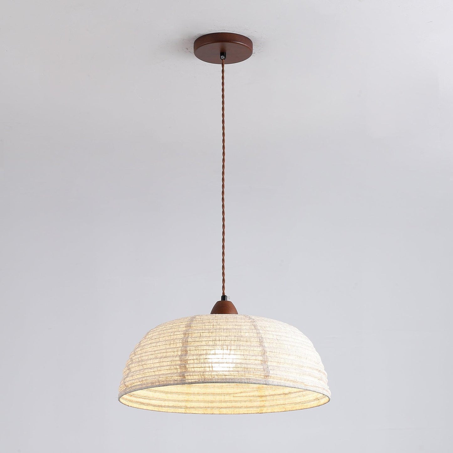 Suspension Bois et Tissu – Équilibre Naturel entre Élégance et Confort