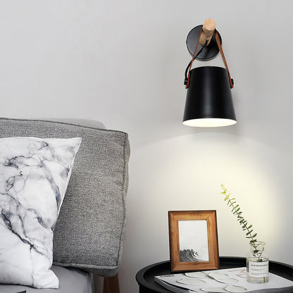 Applique Murale Scandinave en Bois et Cuir – Design Élégant avec Lumière LED Efficace