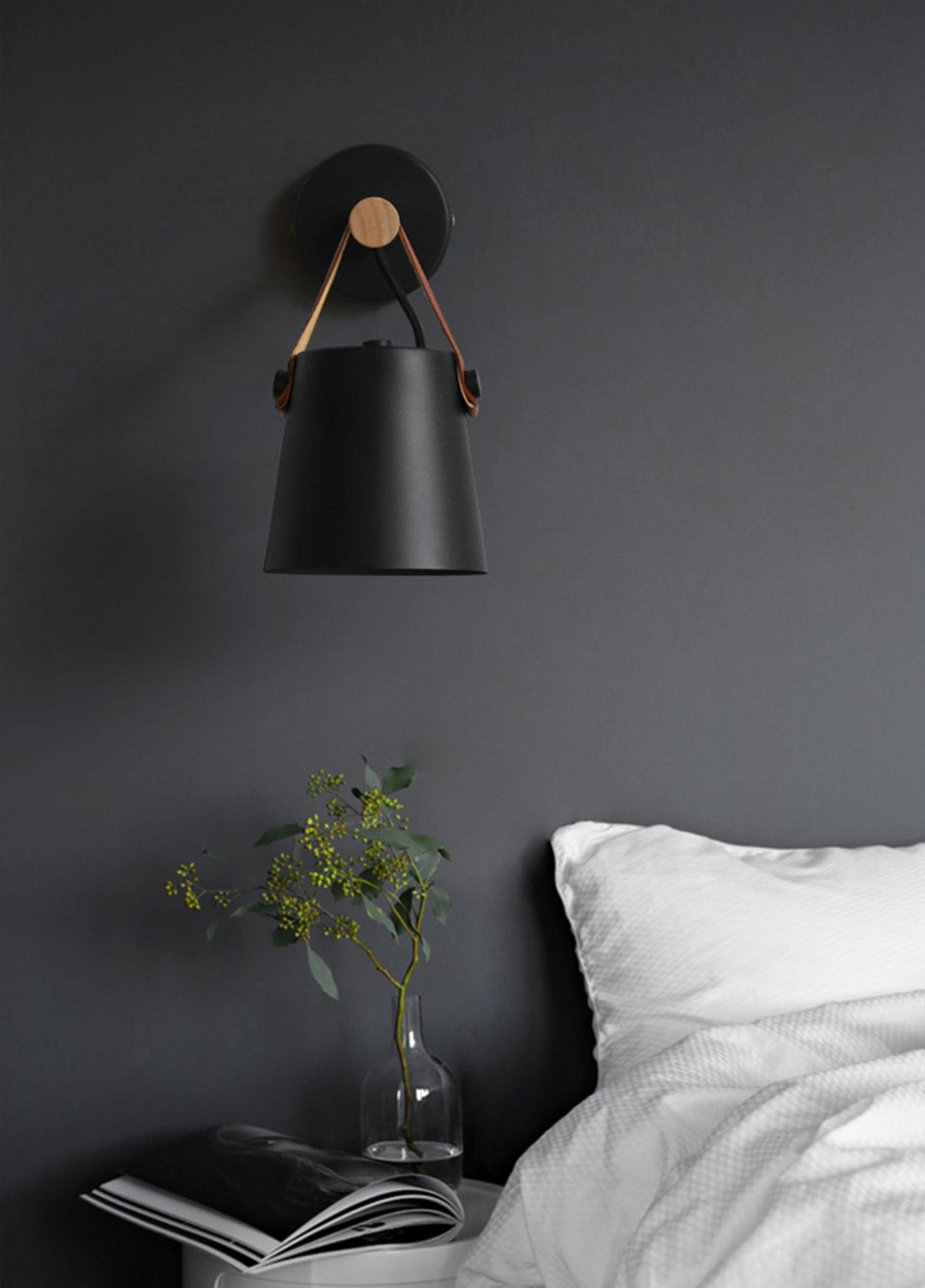 Applique Murale Scandinave en Bois et Cuir – Design Élégant avec Lumière LED Efficace